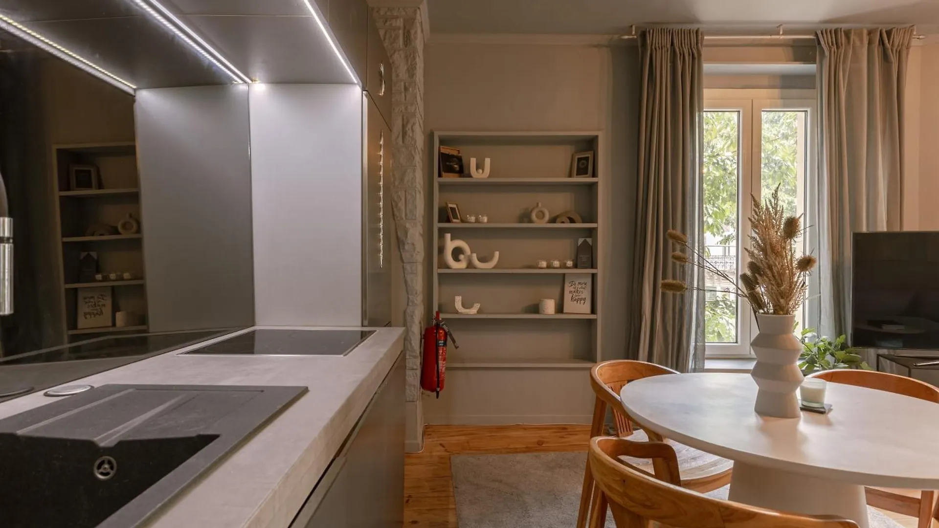Huswell - Cozy Apartment In Center Of Antwerp - Pets Welcome!