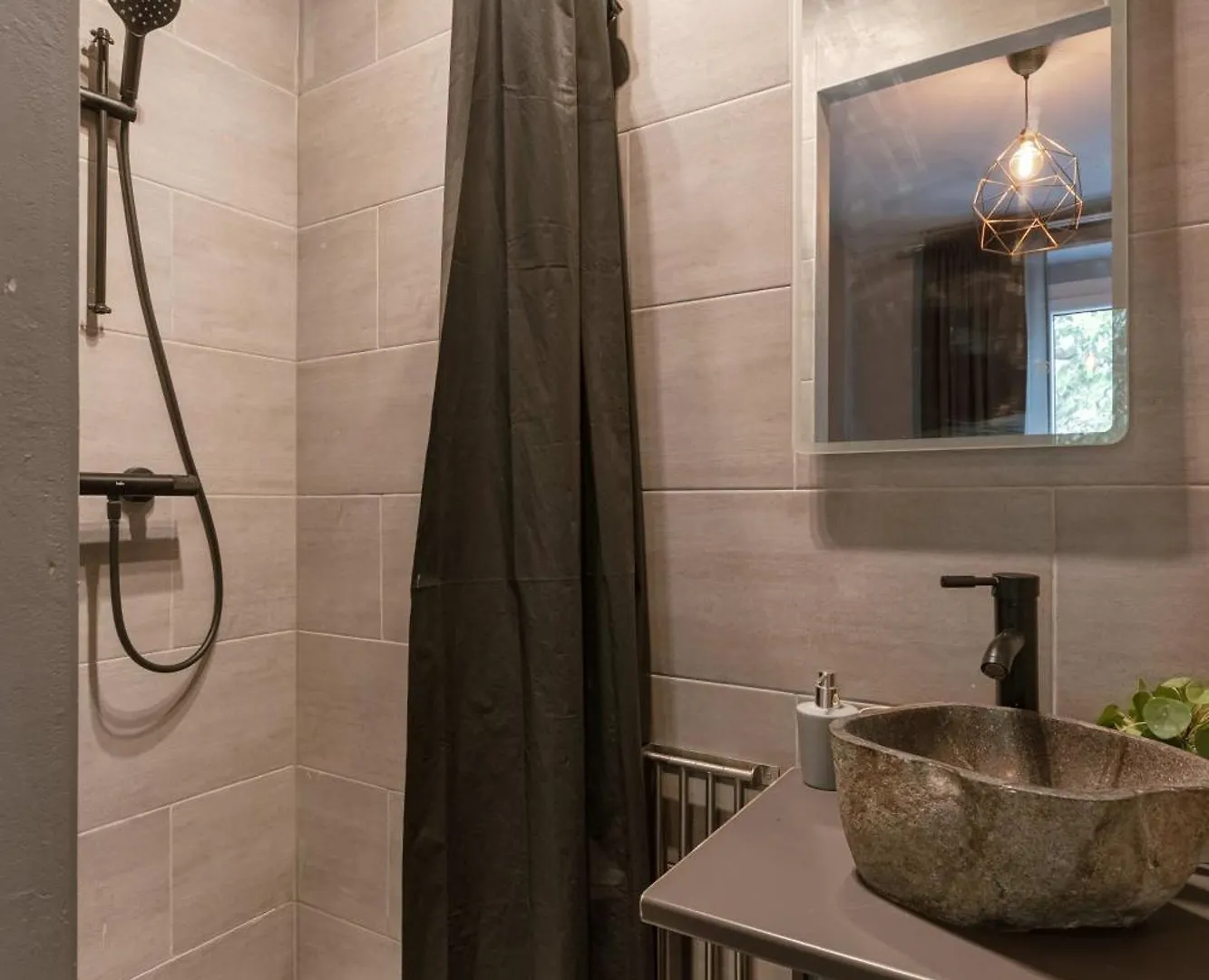 Huswell - Cozy Apartment In Center Of Antwerp - Pets Welcome! Belgio