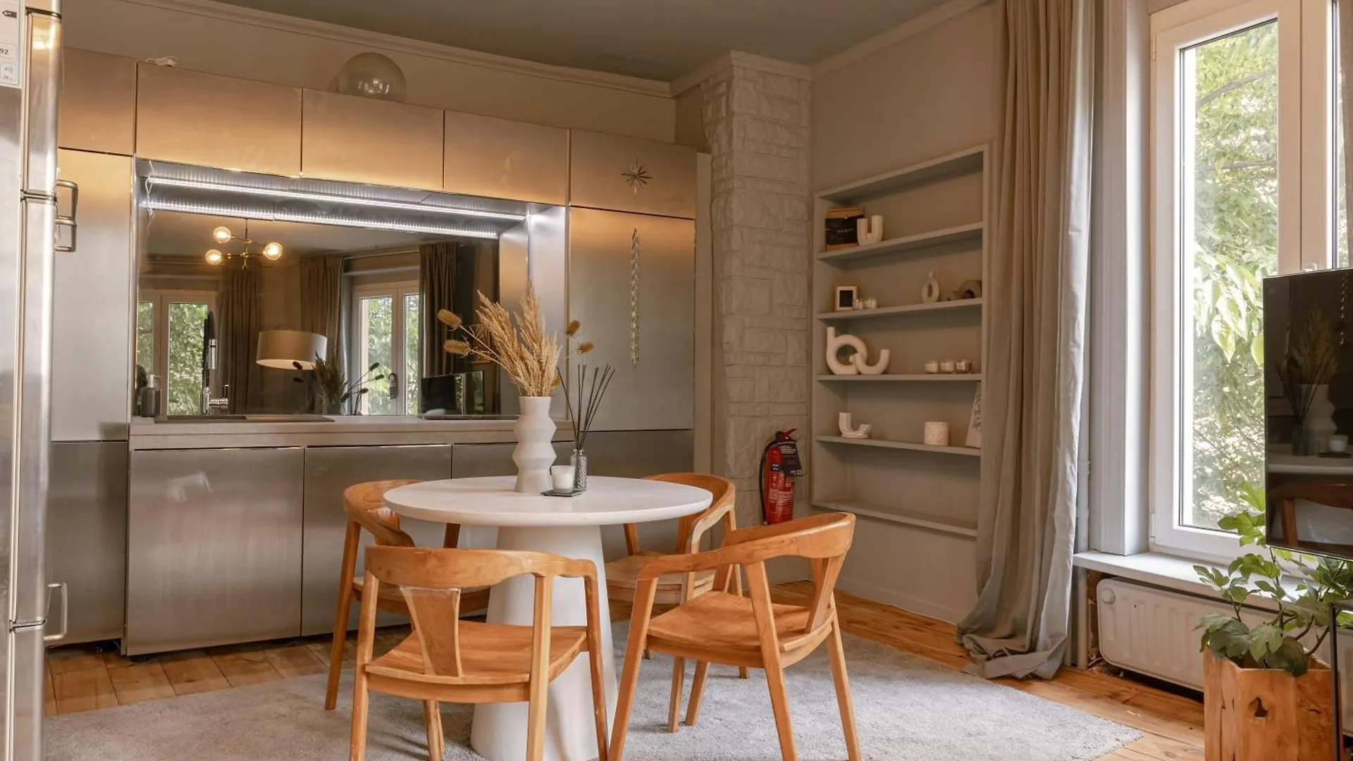 Huswell - Cozy Apartment In Center Of Antwerp - Pets Welcome! location
